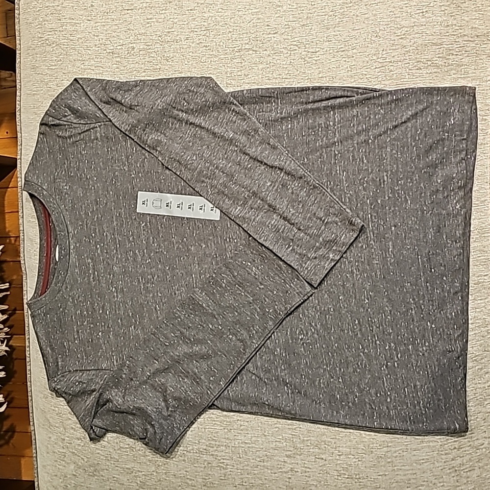 NWT OLD NAVY BOYS LONGSLEVE